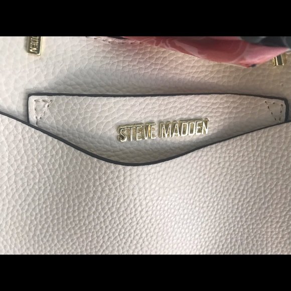 Purse - Picture 2 of 2